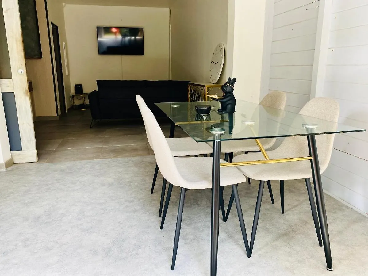 Appartement Cosy Design Schoelcher 0*,  Martinique